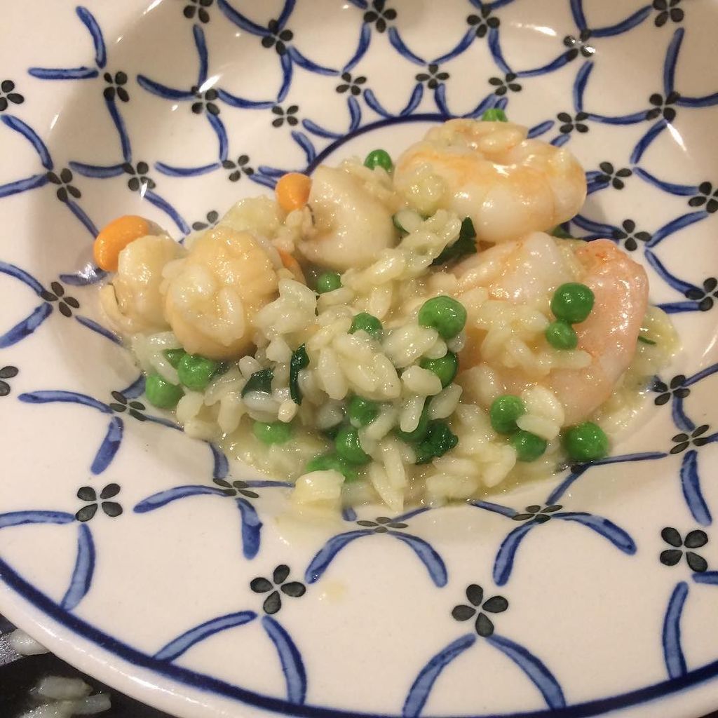 MaMaDolson's tweet photo. Simple seafood risotto with key ingredients from @passion4fish #foodporn #fishporn #risott… https://t.co/OGLY5gx3Wa https://t.co/tWmKa1WJAb