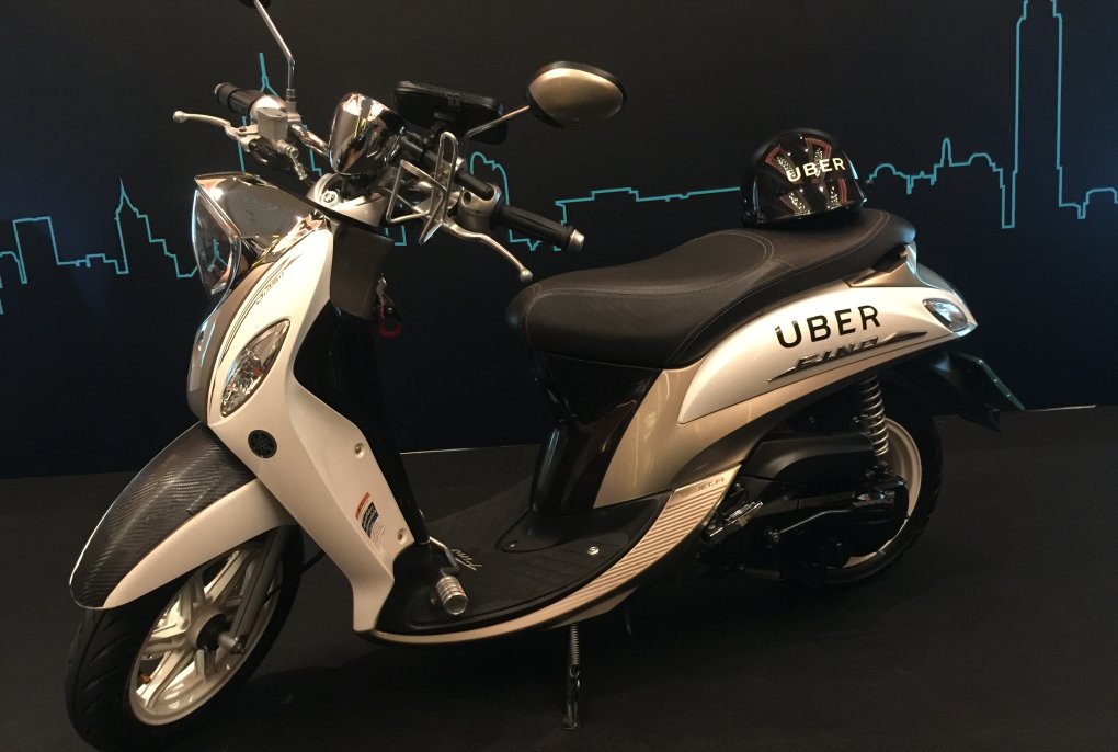 TechCrunch's tweet photo. Uber and Ola launch motorbike taxi services in India https://t.co/59WybrvJgG https://t.co/vTJCW5XjAl