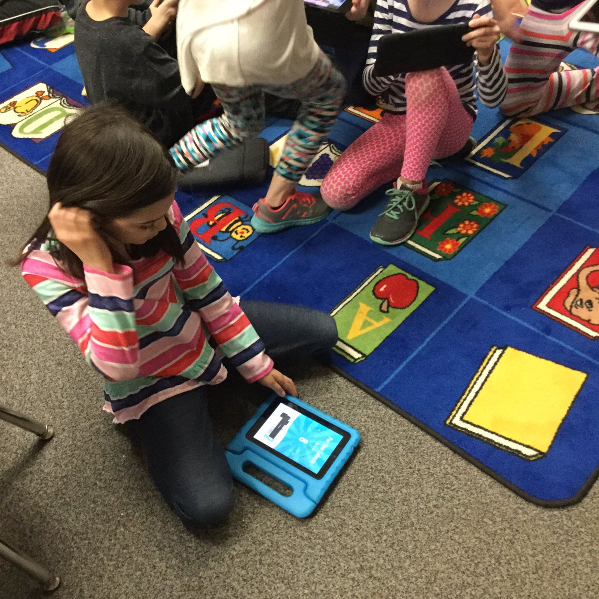 MrsZhp's tweet photo. Enjoyed having our Marble Party today in honor of our great behavior! #electronicday #dg58learns https://t.co/FdtvStZpj6