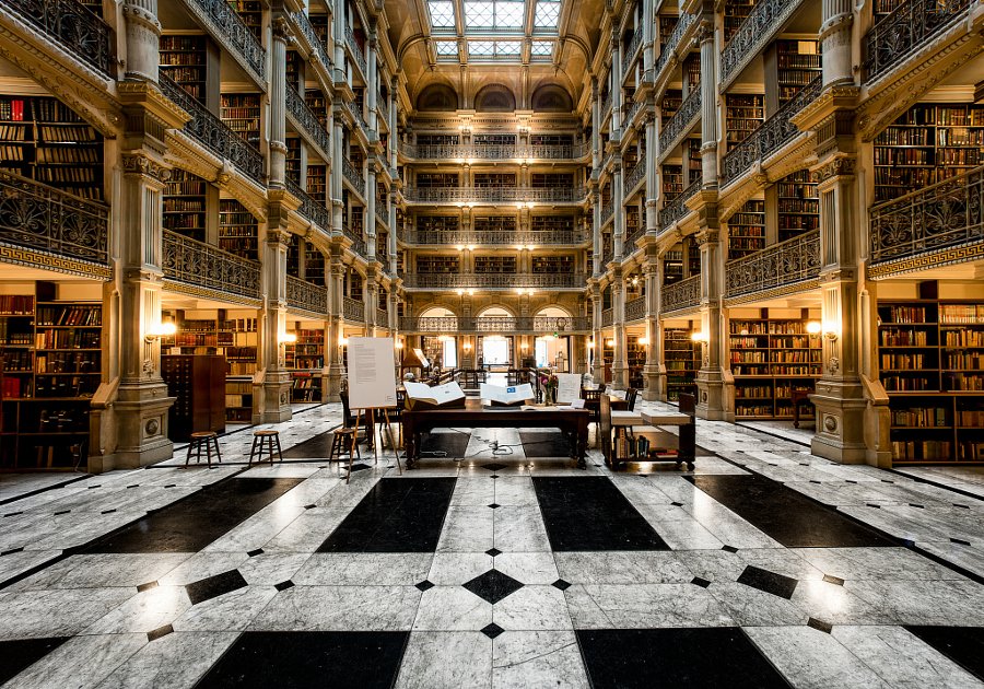 500px's tweet image. 📚 20 Most Beautiful #Libraries Around the World: goo.gl/WZGBgn #WorldBookDay