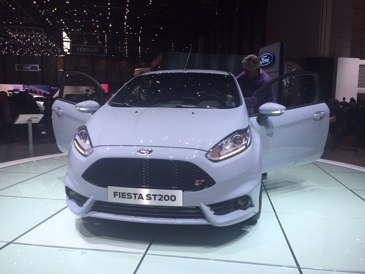 davgiud's tweet photo. Il miglior modo per festeggiare #40anni #Ford #Fiesta #200CV tondi tondi per la nuova #ST svelata a #geneve2016 https://t.co/TpSpHmEFJq