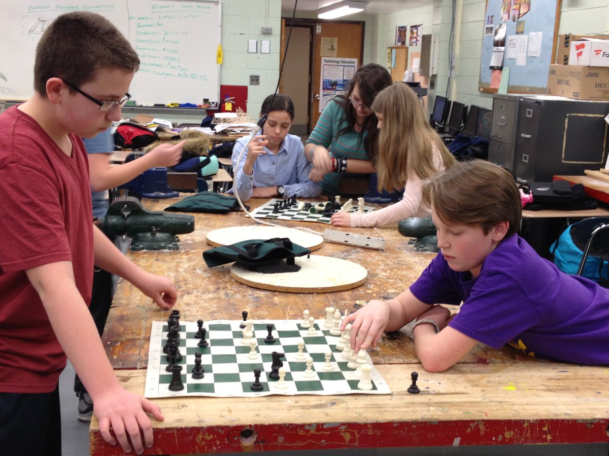 GouveiaTech's tweet photo. Berner Chess Club in action!  Students using great chess strategy! @BernerChiefs https://t.co/U4OoU587gl
