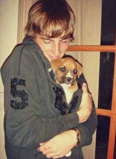famousascupcake's tweet photo. Special #famousascupcakes in their teens
Kendall Schmidt https://t.co/YLcdsxBtfz