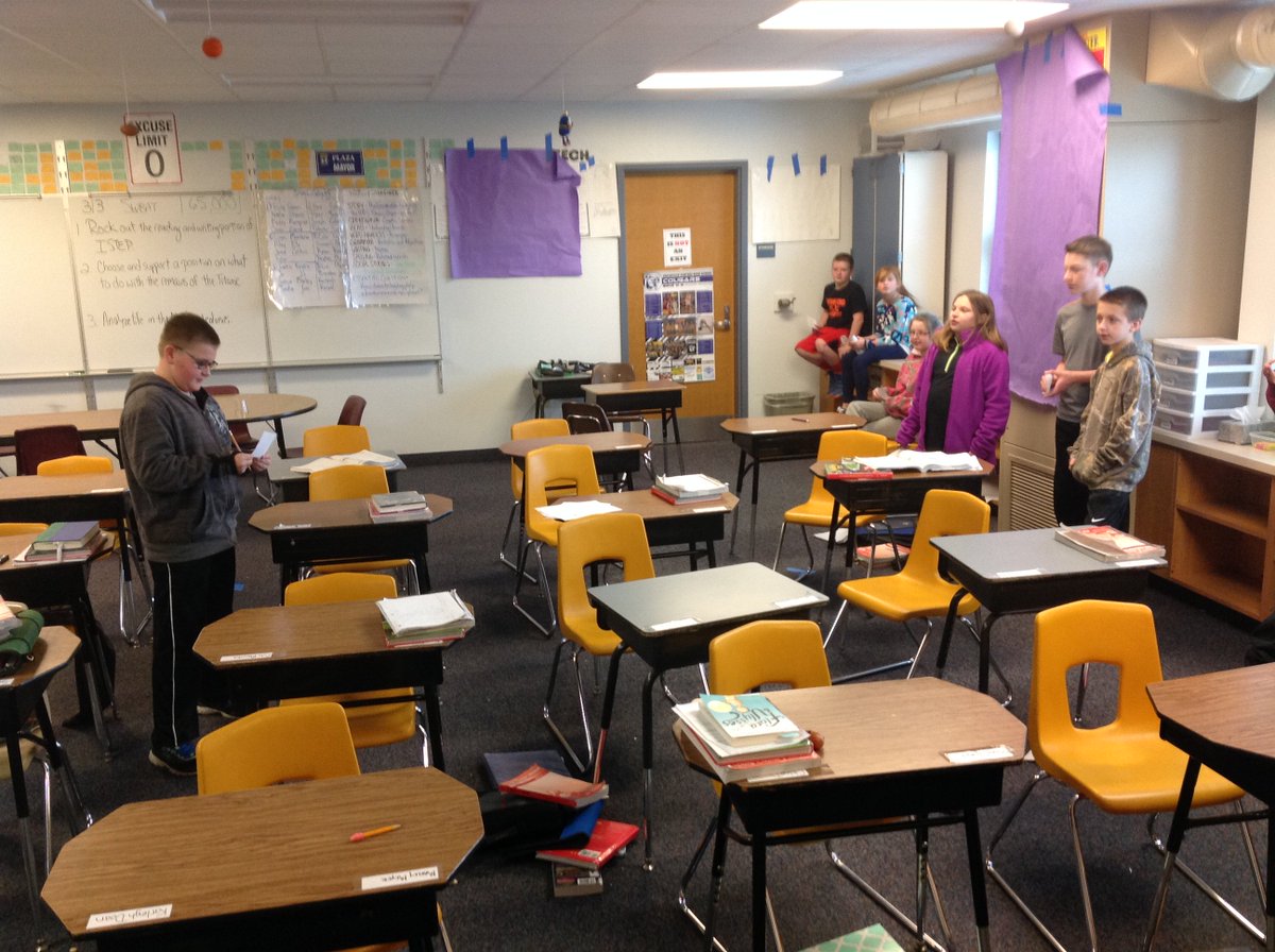 mrhartgis's tweet image. Debating whether to leave Titanic relics down or bring them up. #theycameup Many @LuxorLV #success4gis #jasonproject