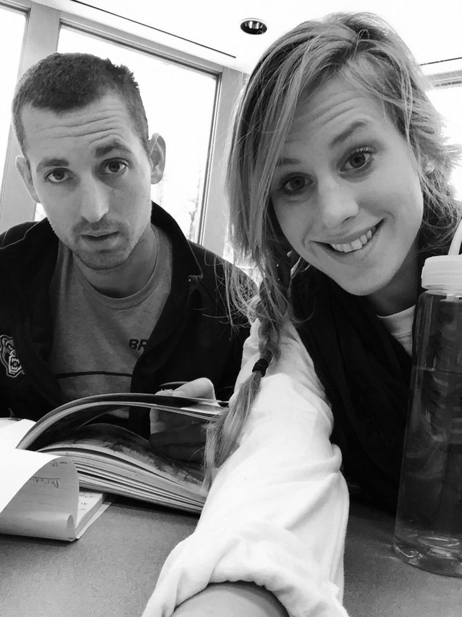 rundanirun9's tweet photo. LIBRARY DATE @tfilipek #toocray https://t.co/leAjS11Qw7