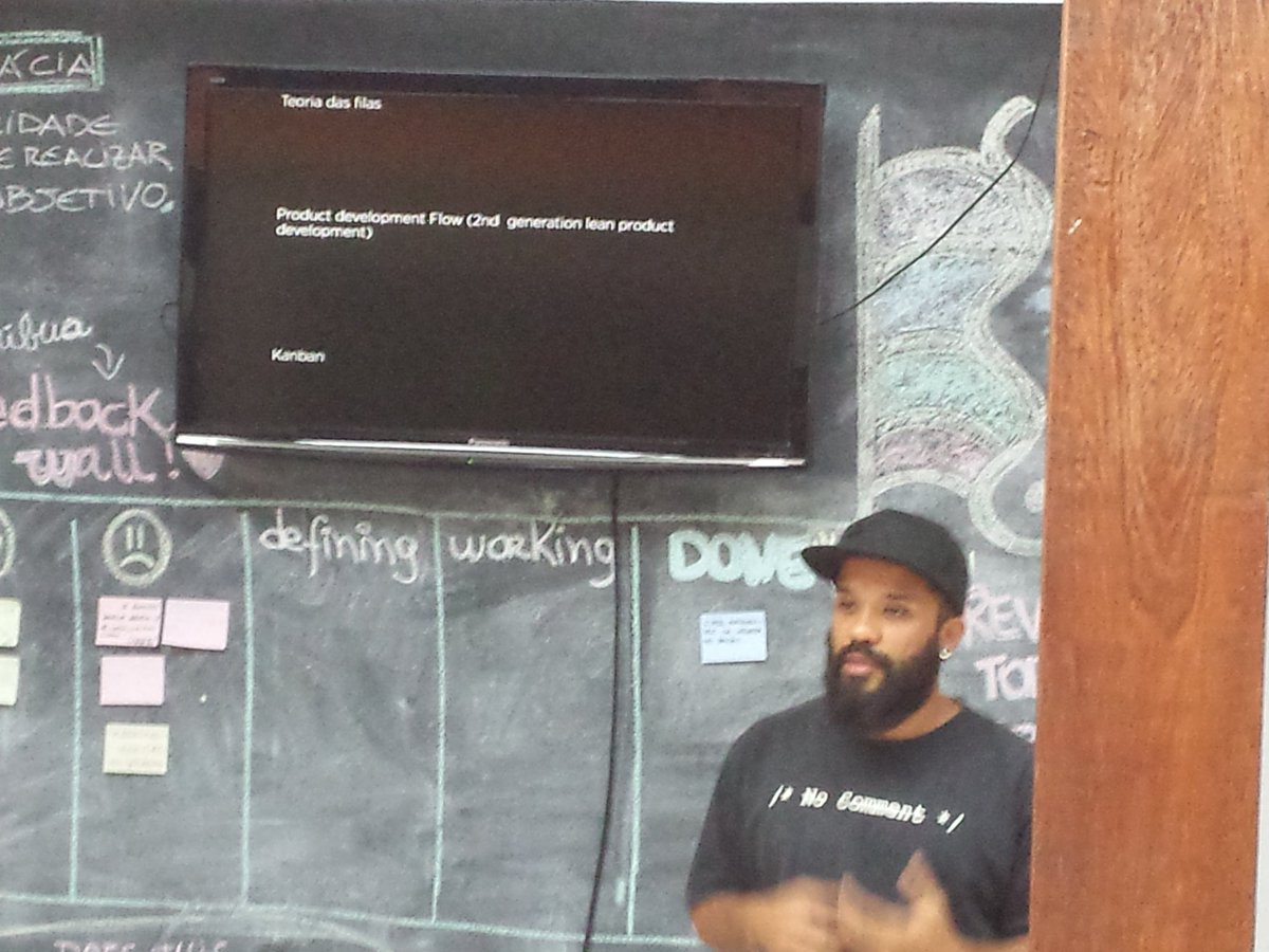 celsoavmartins's tweet image. When a TV says almost everything about modern management.. #Flow #Economics #QueueTheory