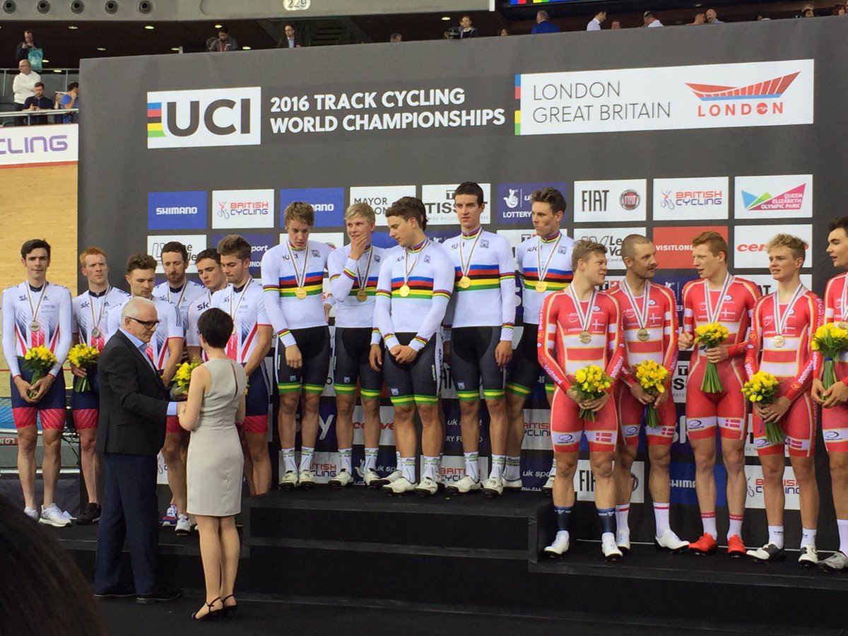 AusCycling's tweet photo. Rainbows 😊 #Aussiecycling https://t.co/076U1nAYza