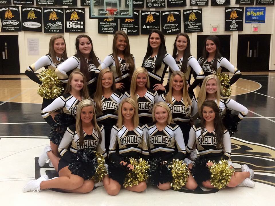 m_houston2's tweet image. Day 4.. Cookeville Bound! These girls have cheered around 50 games so far this year! These girls love their Bears!