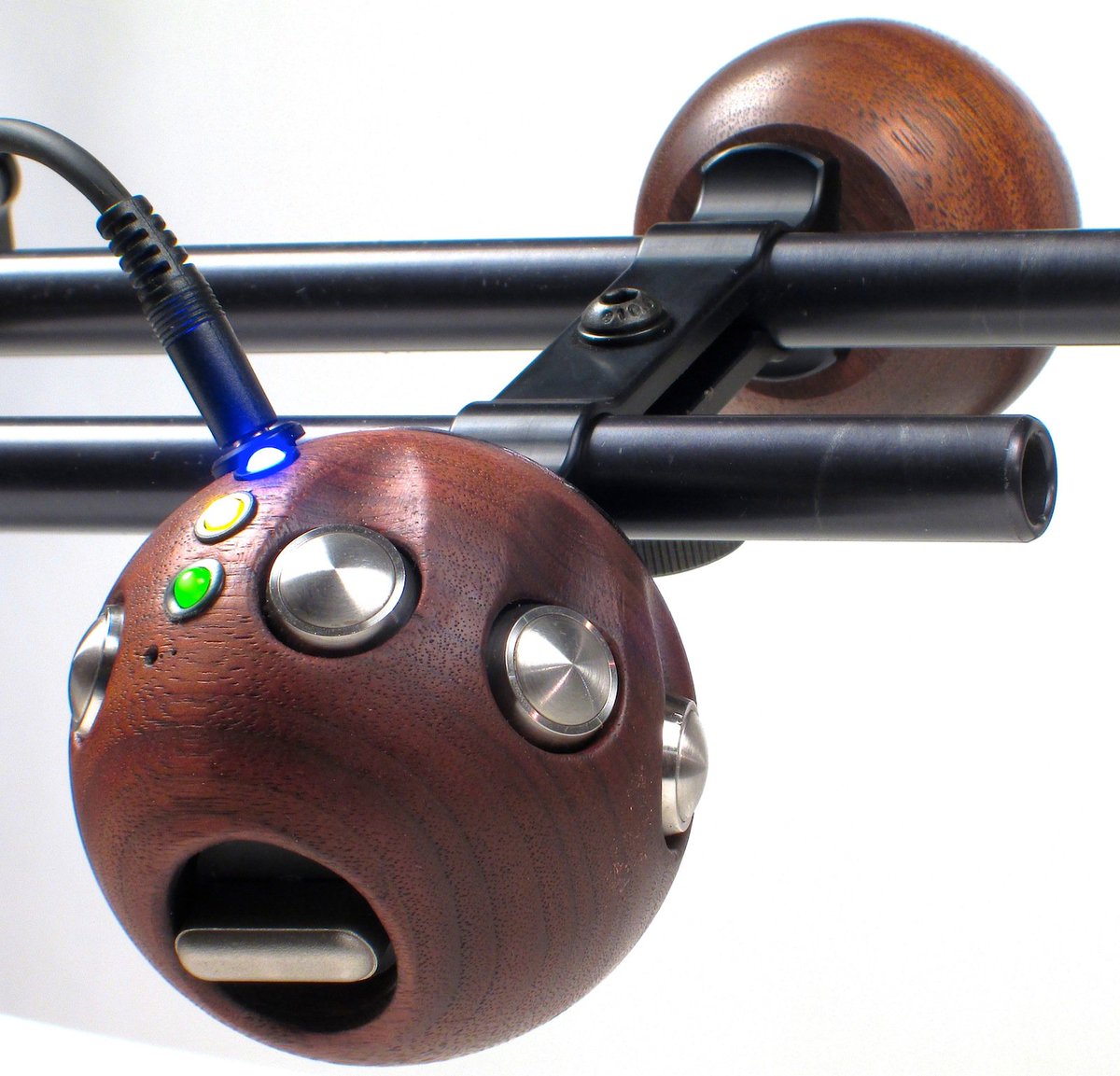 ErgocineFord's tweet photo. Beta version of the SMART SPHERE powered by an Arduino Pro Mini brain, it has the power to trigger all LANC controls https://t.co/fI5CaUGn5I