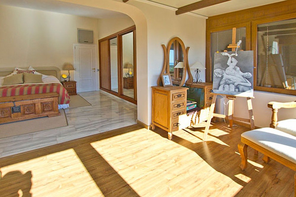 SWMallorca's tweet photo. 50% Off, this South Facing #Bendinat Villa, pool heating optional on 
https://t.co/HQJViu5cUE https://t.co/61br9ZJ5EU