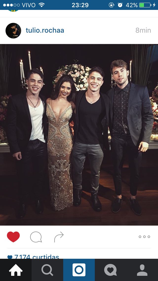 kauaneemaritan's tweet image. EU NÃO TO AGUENTANDO #pavanelli18