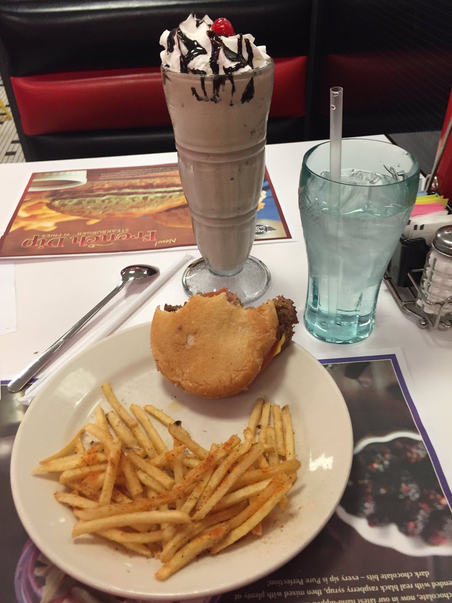 ObiScruff's tweet photo. Consolation Steak and Shake #BRE2IndyPart1 https://t.co/NQFyOGit7r