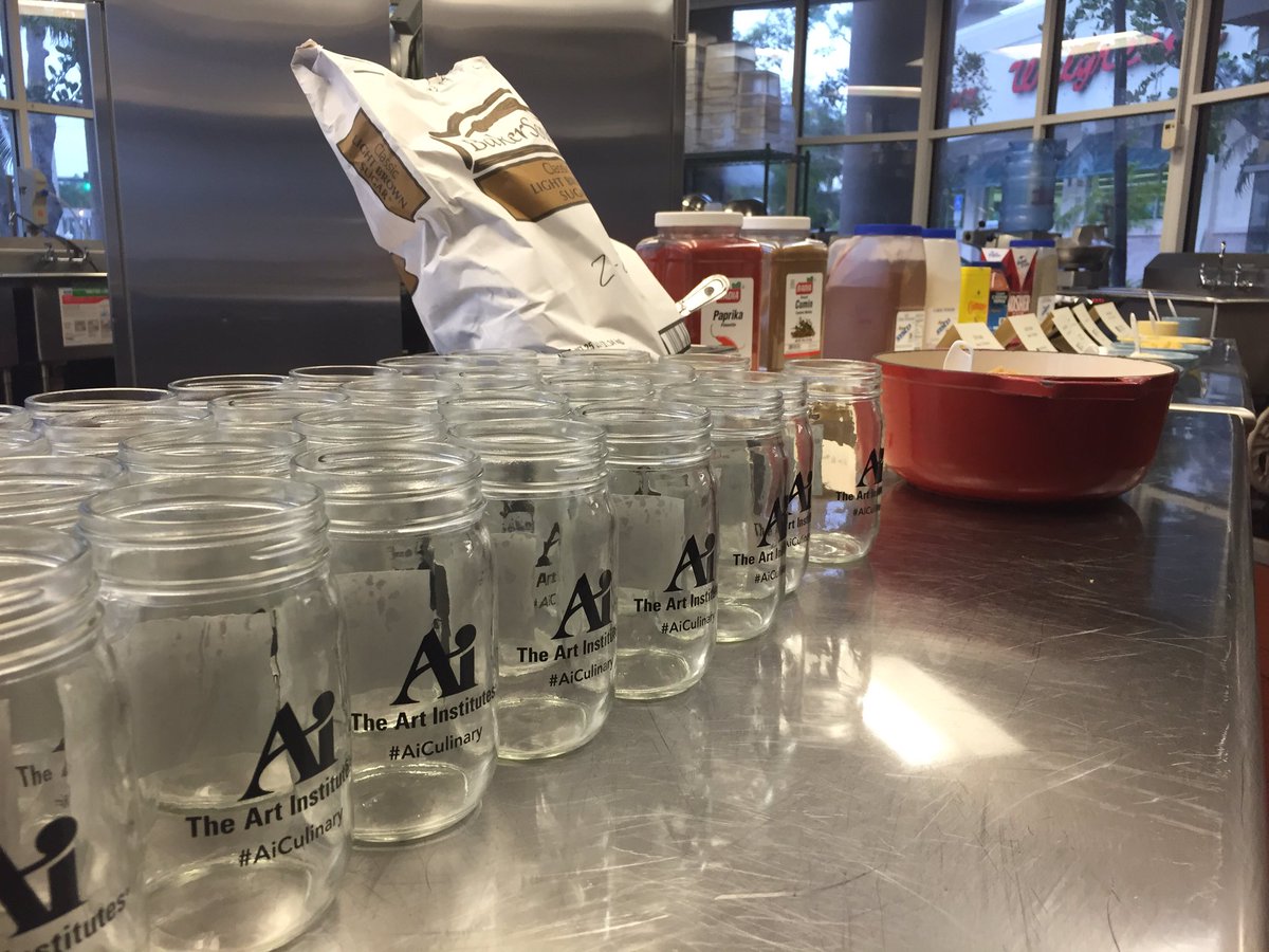 Ai_FTL's tweet photo. We're ready for @Art_Institutes #VIPeek here at #AiFl. Happy to welcome our guests to a night of culinary mastery! https://t.co/3XhAntKl69