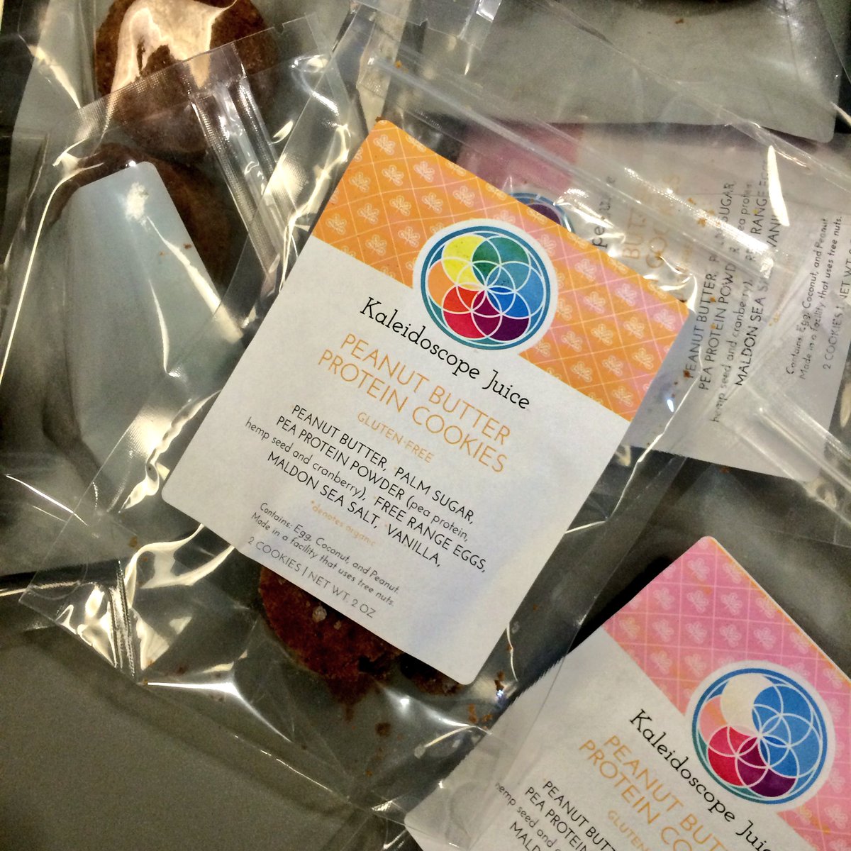 This. Is. Awesome! Peanut butter is best butter. h/t <a href="/kaleidoscopejuc/">Kaleidoscope Juice</a> #omnomnom 🍪