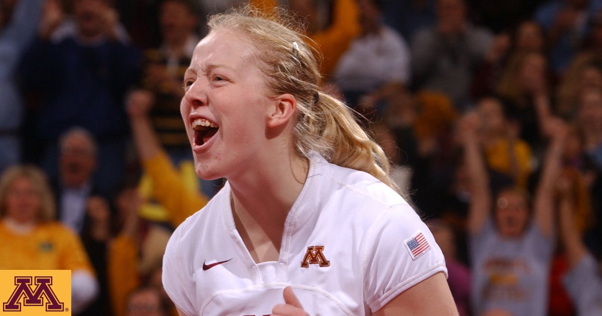 GopherVBall's tweet photo. #tbt to Lisa Axel, a 4-yr letterwinner for the #Gophers (99-02). See what's she's up to now! https://t.co/mG3vgCw9uj https://t.co/JAs2eKyY5H