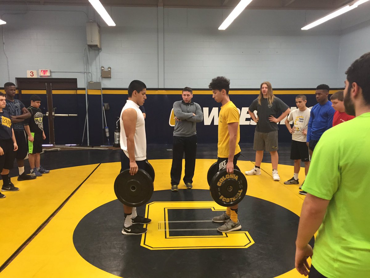Coach_JLaSala's tweet photo. #NewLevel #ChsFb2016 https://t.co/YjoGYypDVK