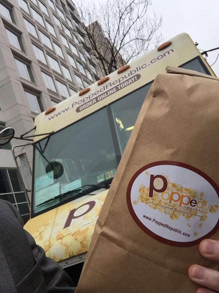 markogles's tweet image. Popped outside in the cold for this. @PoppedRepublic #PatriotsPlaza #nasaHQ #CongressionalCheddar