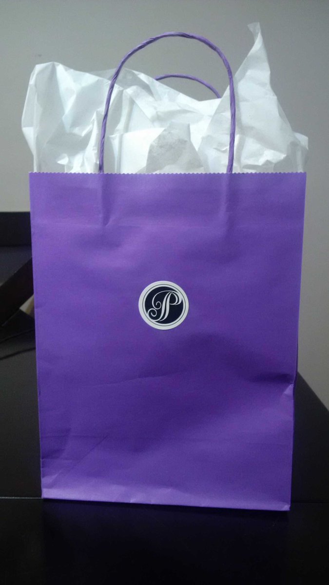 MelOConnell3's tweet photo. Such a pretty bag from @Prettyprintsca .... https://t.co/XkNlvX4m53
