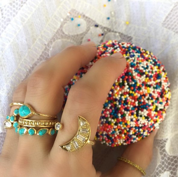 MMjewelry's tweet photo. Treats! 💗💜💙💚💛❤️ #MelindaMaria #MMSpring https://t.co/n8rJmCVpXf