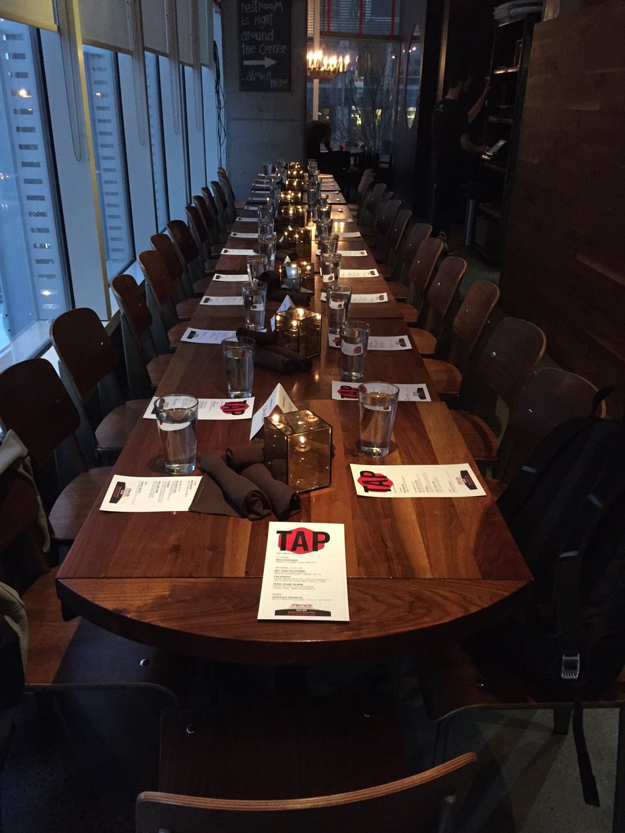 GAOUG_ORG's tweet photo. Waiting in our wonderful speakers to show for the @GAOUG_ORG #GaTechDay16 #speakerdinner. https://t.co/rGa1nJ0nI1