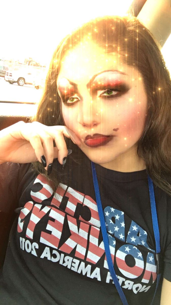 leanerbeanzz's tweet image. I highkey look like my dads girlfriend w this sc filter #practicallytwins