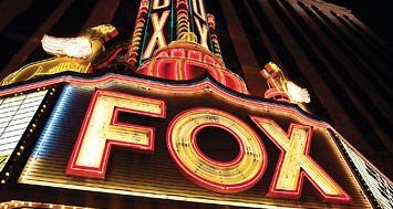 PingHD's tweet photo. Our client, the @FoxTheatreDet, will be hosting the #GOPDebate tonight. #DigitalSignageToday https://t.co/hnJqrReQJj https://t.co/7nIGBuT9Az