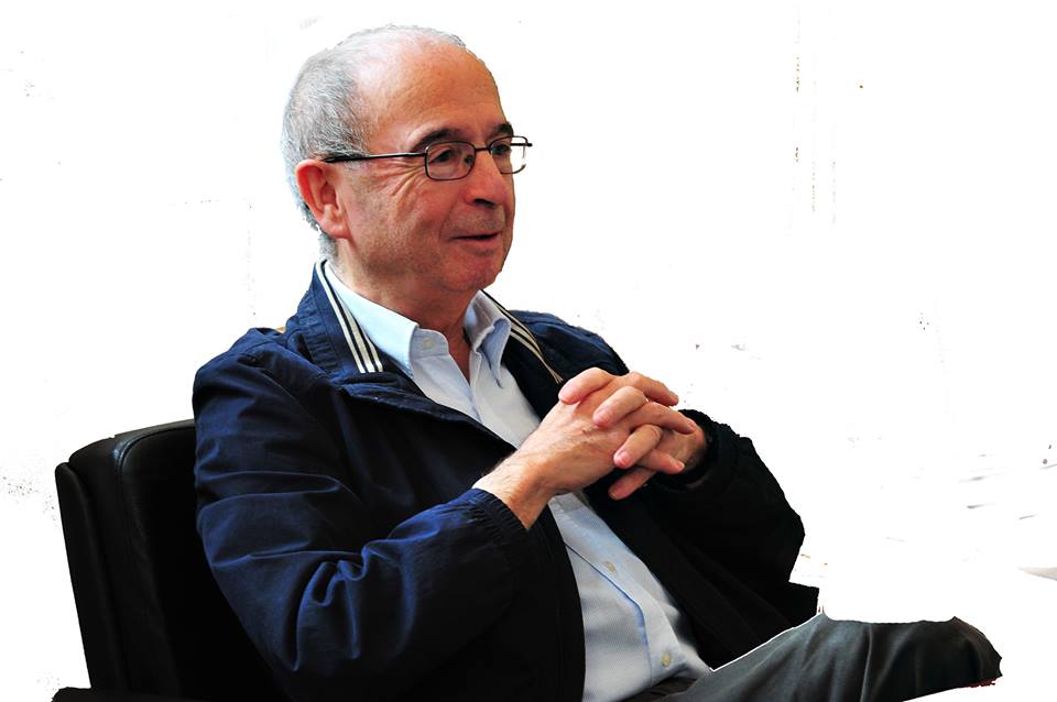 #FF <a href="/BernardAntony_/">Bernard Antony</a> 
Et sur le web : bernard-antony.com
Et sur facebook : facebook.com/bernardantonyp…