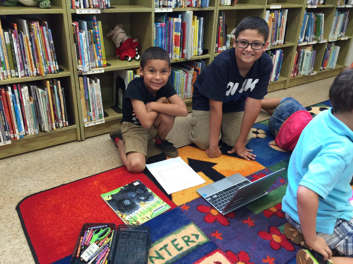 KinderOwls's tweet photo. We love working with our 4th grade buddies. https://t.co/TiF1SHMdMa