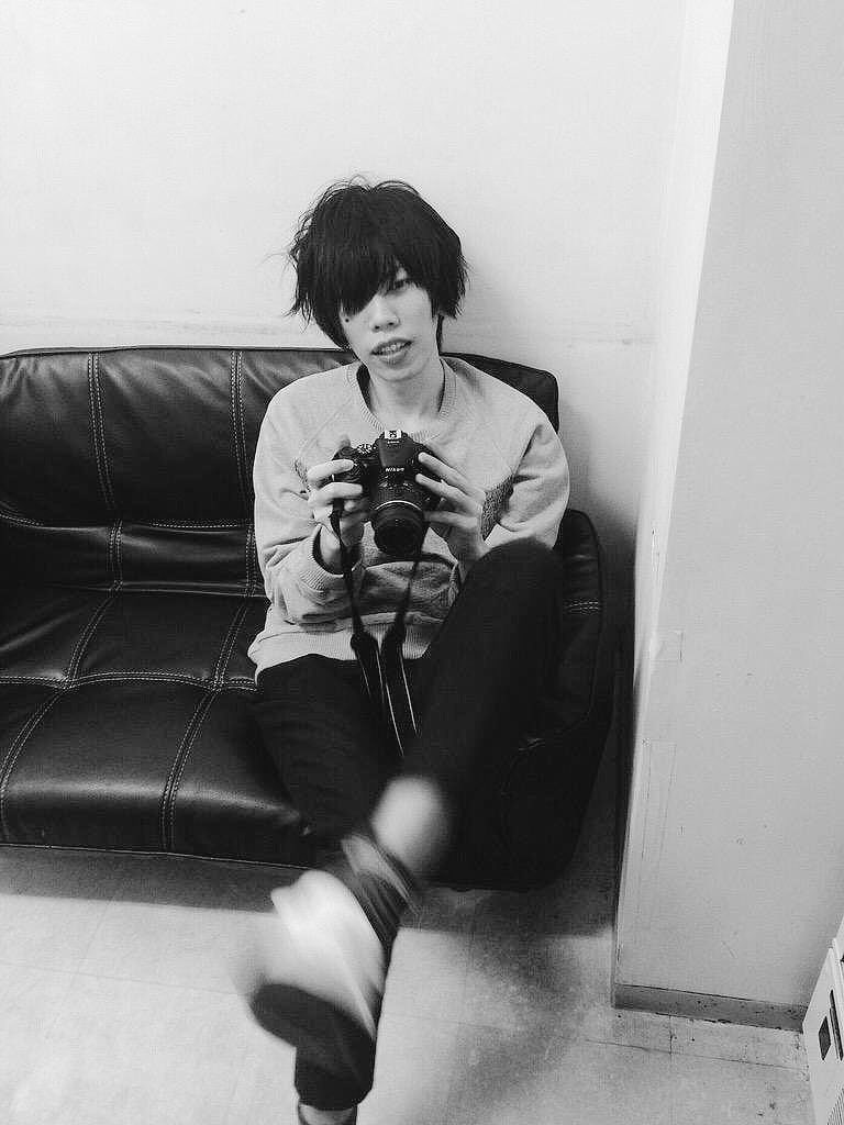 yonedukaiko's tweet photo. #米津玄師ってモノクロにしたらすげぇカッコイイと思うんですけど皆さんはどうですか https://t.co/eUQHP2nrZ9