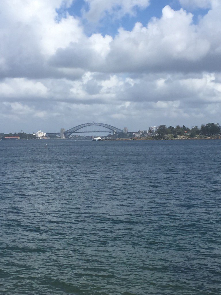 MADSCOO's tweet photo. Chasing the Sydney Harbour Bridge... #coastrek #50km https://t.co/thun5Llpu4