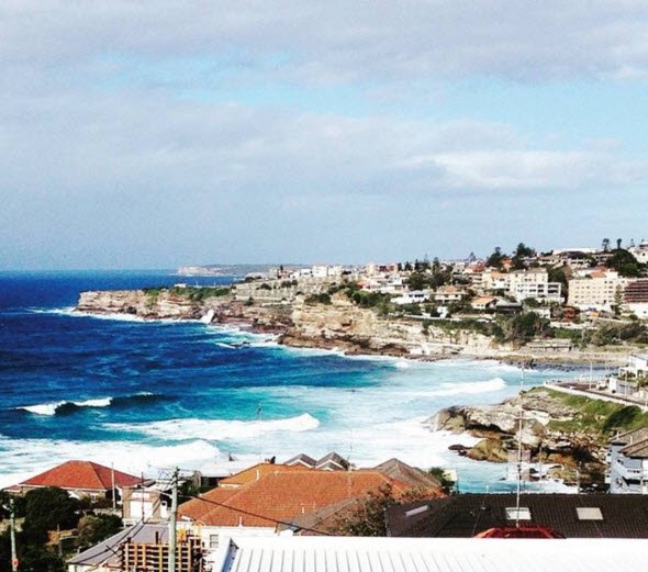 YHABackpacker's tweet photo. Oh, #Bondi! via IG/karen_kaplan https://t.co/889ZESKPzN