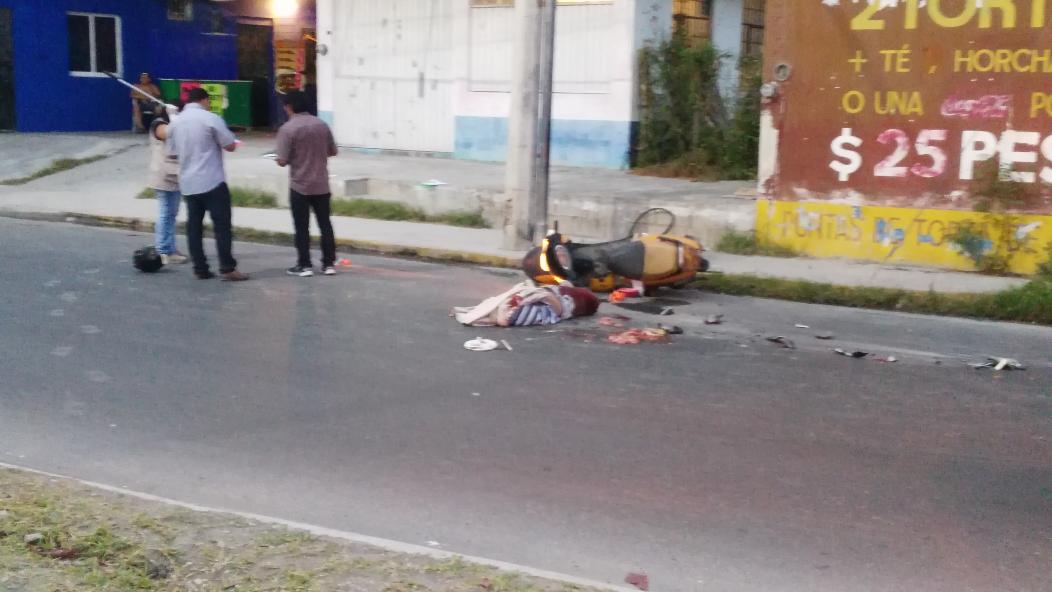JD_ehuan's tweet photo. Masa encefálica quedó expuesta del motociclista https://t.co/fVmGYGAIUA
