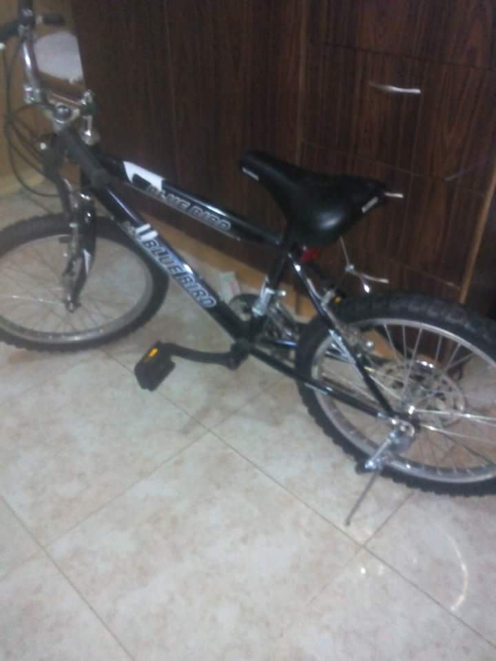 MoresLeila's tweet photo. @matando_tigre bicicleta de niños rin  20  sin uso 04143889161 #matandotigre https://t.co/ute9e8o1SN