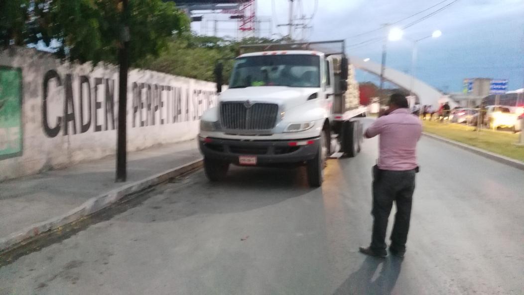 JD_ehuan's tweet photo. Masa encefálica quedó expuesta del motociclista https://t.co/fVmGYGAIUA