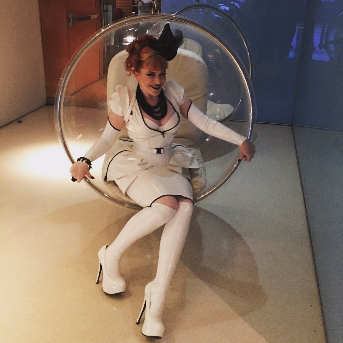 SaffronLenore's tweet photo. At @edwardianball #LosAngeles in @_artifice_ #WhitePVC #goth #EdwardianBall2016 #cybergoth #PVC #redhead #ginger https://t.co/mYpua3Ybab