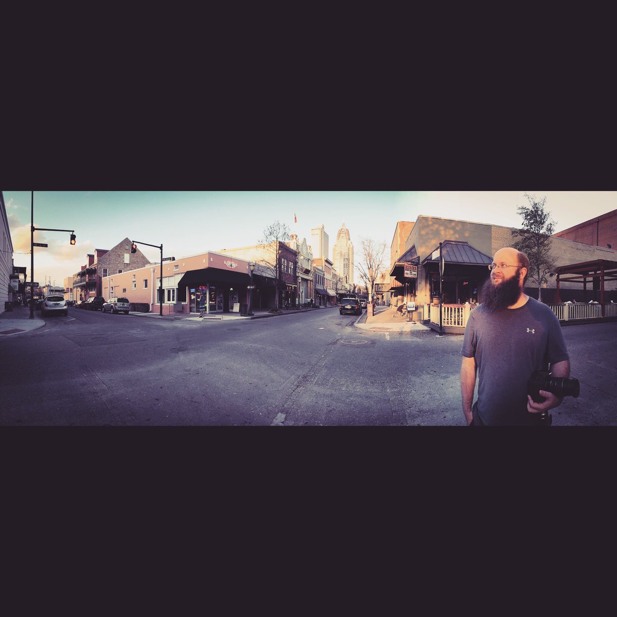 SarahandBeard's tweet photo. #Thebeard doing what he does best #documentary #nightmarenextdoor #sarahandthebeard #mobileal https://t.co/fijhwoad6y