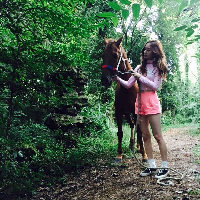 krystalgram's tweet photo. [krystalgram]  by vousmevoyez https://t.co/OeGbwEQP0Q