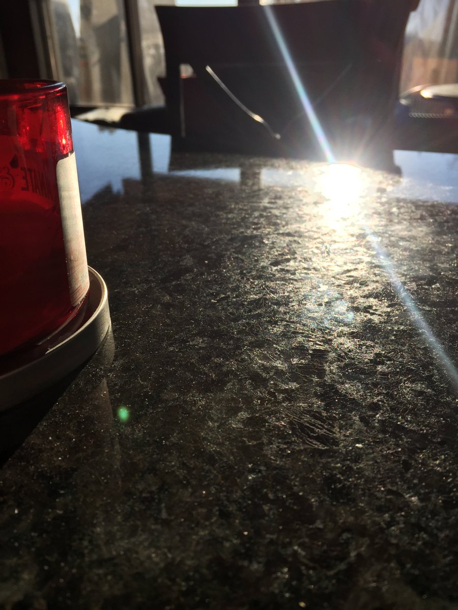 LinegarStone's tweet image. The sun is shining, it's spring in #Alaska #qualitystonework #interiordesign #kitchenandbath #springcleaning
