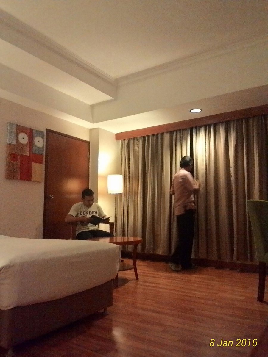 Century park atlet senayan