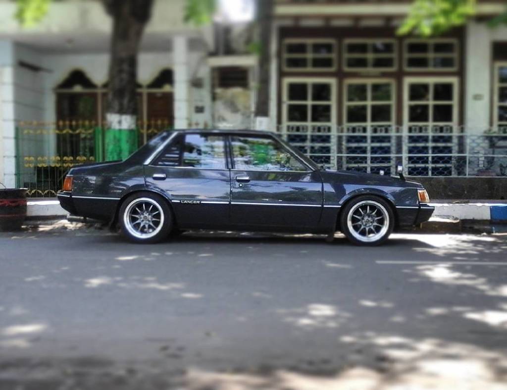 oldcar_photo's tweet photo. .
.
.
#lancerSL #lancerboxtype #slcupies #lancer #old #retro #1982 #oldcar #retrocar #retrogood #retrostyle #stanc… https://t.co/AJZKxytsaw