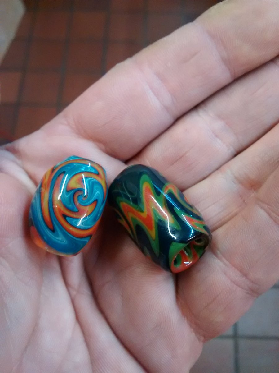 RoganGlass's tweet photo. #dred beads #blownbeads https://t.co/8o8nOEXSx8