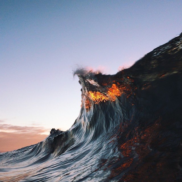 Optrix's tweet image. A favorite #tbt shot by #Optrix Pro @RyanPernofski 🌊📱😍