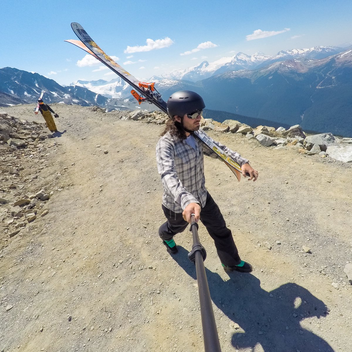 AspenSki's tweet photo. We still have plenty of deals going on here at Aspen Ski and Board to enjoy those spring break laps! #SpringBreak https://t.co/xMRLtsvBqQ
