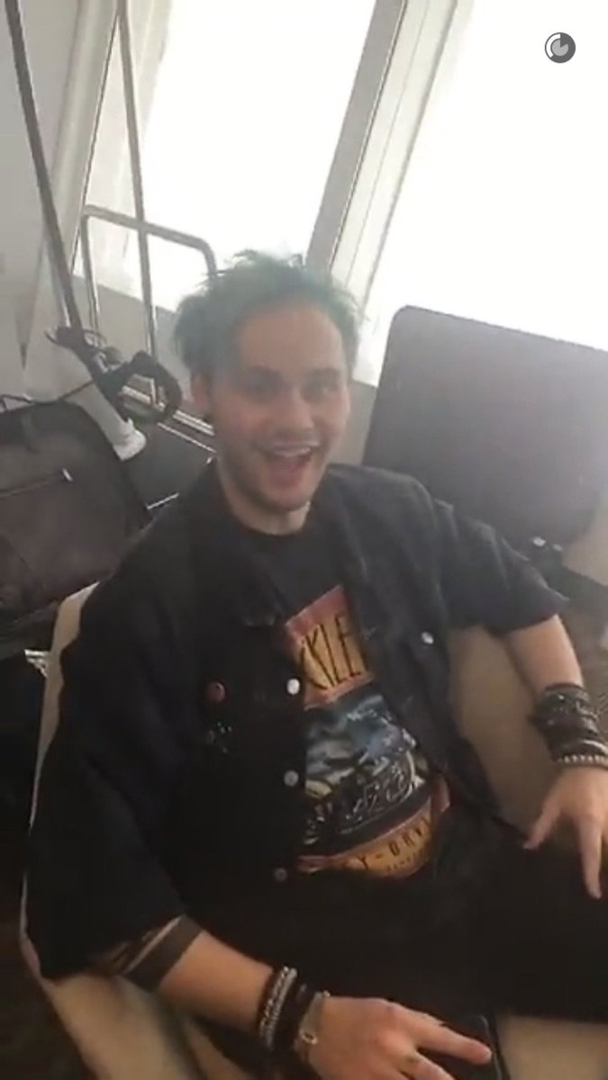 gIowingivy's tweet photo. This is my sunshine, my favorite. He's my precious bean. I love him. https://t.co/nPEvfdLJP2