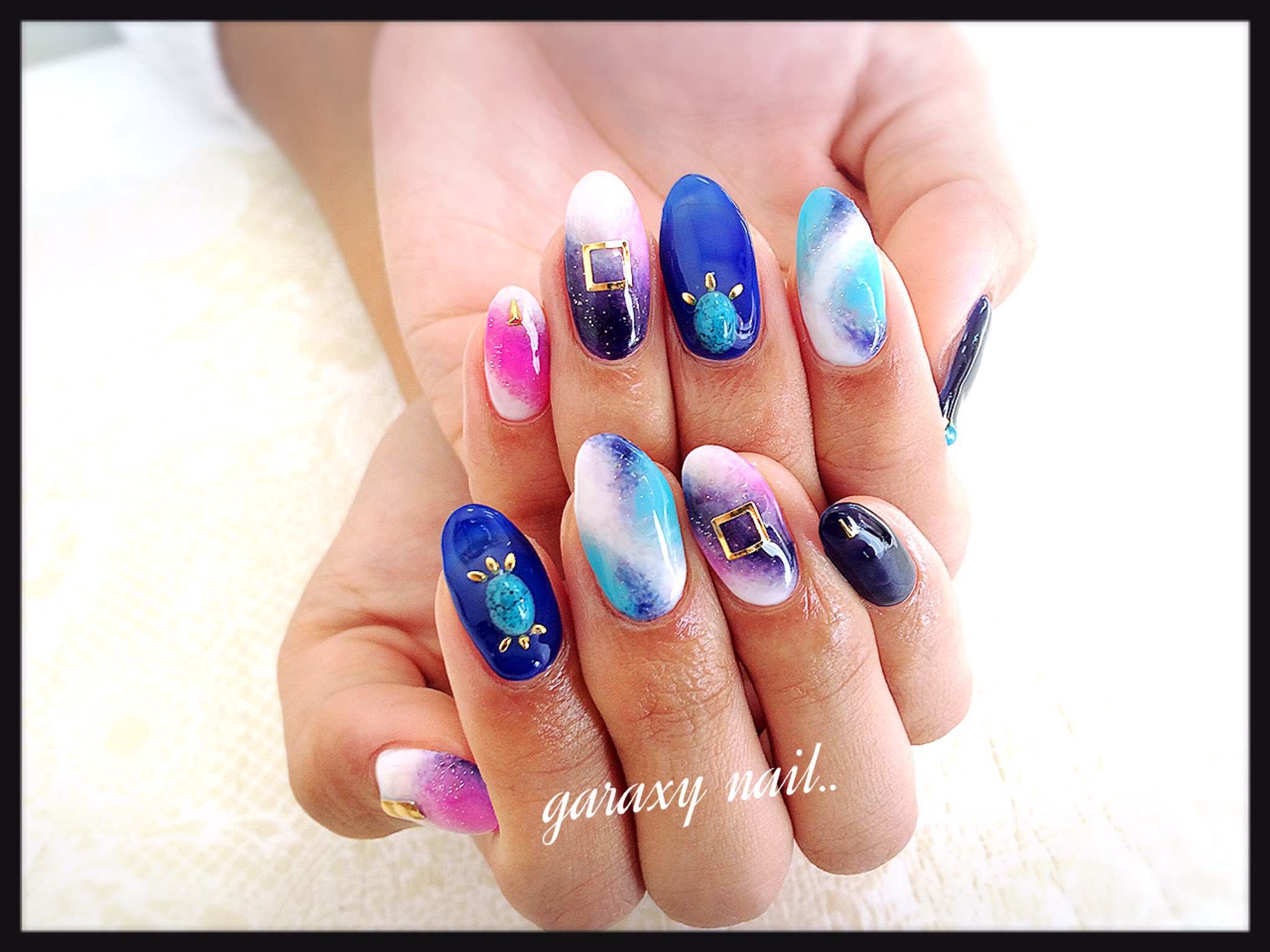 埼玉 川越 自宅ネイルサロン En Twitter カラフルギャラクシーネイル 宇宙柄ネイル 派手カラー ターコイズビジュー ビビッド 春夏ネイル 6100円 埼玉 川越 自宅ネイルサロン T Co Djkczmigor Twitter