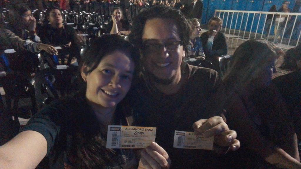 clauandrel77's tweet photo. Una noche increíble! Lo más #AlejandroSanz. Gracias @fenix https://t.co/5MYqNWmod1