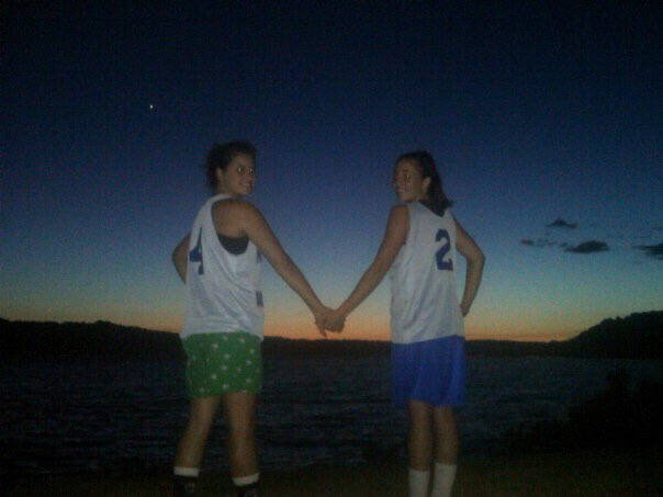bes_ofthebest's tweet photo. First pic ever lmao in my boxers after our bball tourney #babies #blackberrycamera https://t.co/kKRqdM2sle