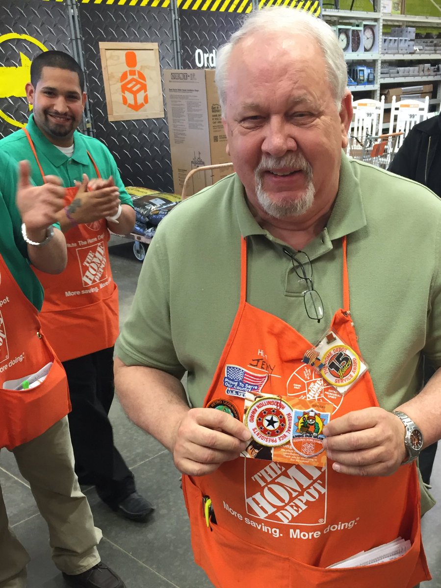 nyyroro's tweet photo. Our MET partners & Jerry DS TRC from Forked River, NJ are amazing associates! #ImStillClapping ππΌππΌππΌ @Miserendinoj https://t.co/iiEvSVSWG0