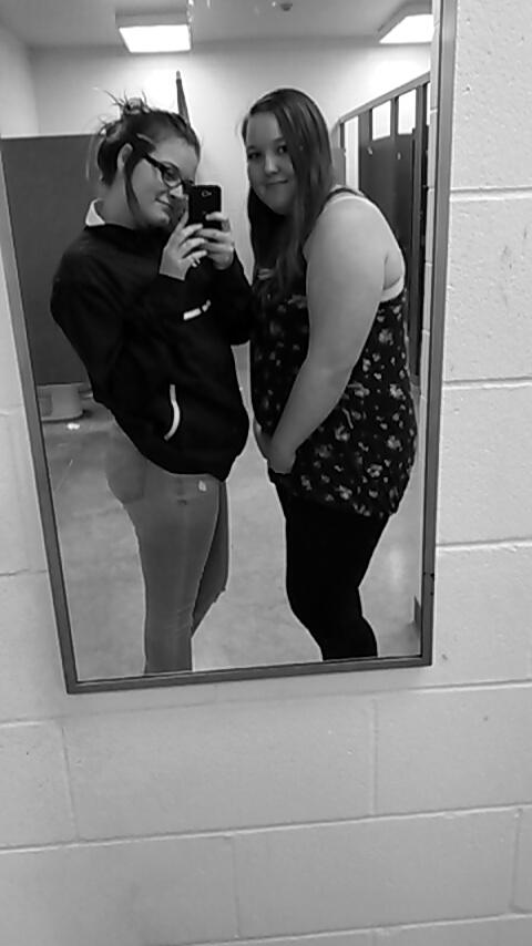 skiles_sky's tweet photo. track meet was pretty good. ❤ https://t.co/k2Uwgsyg4j