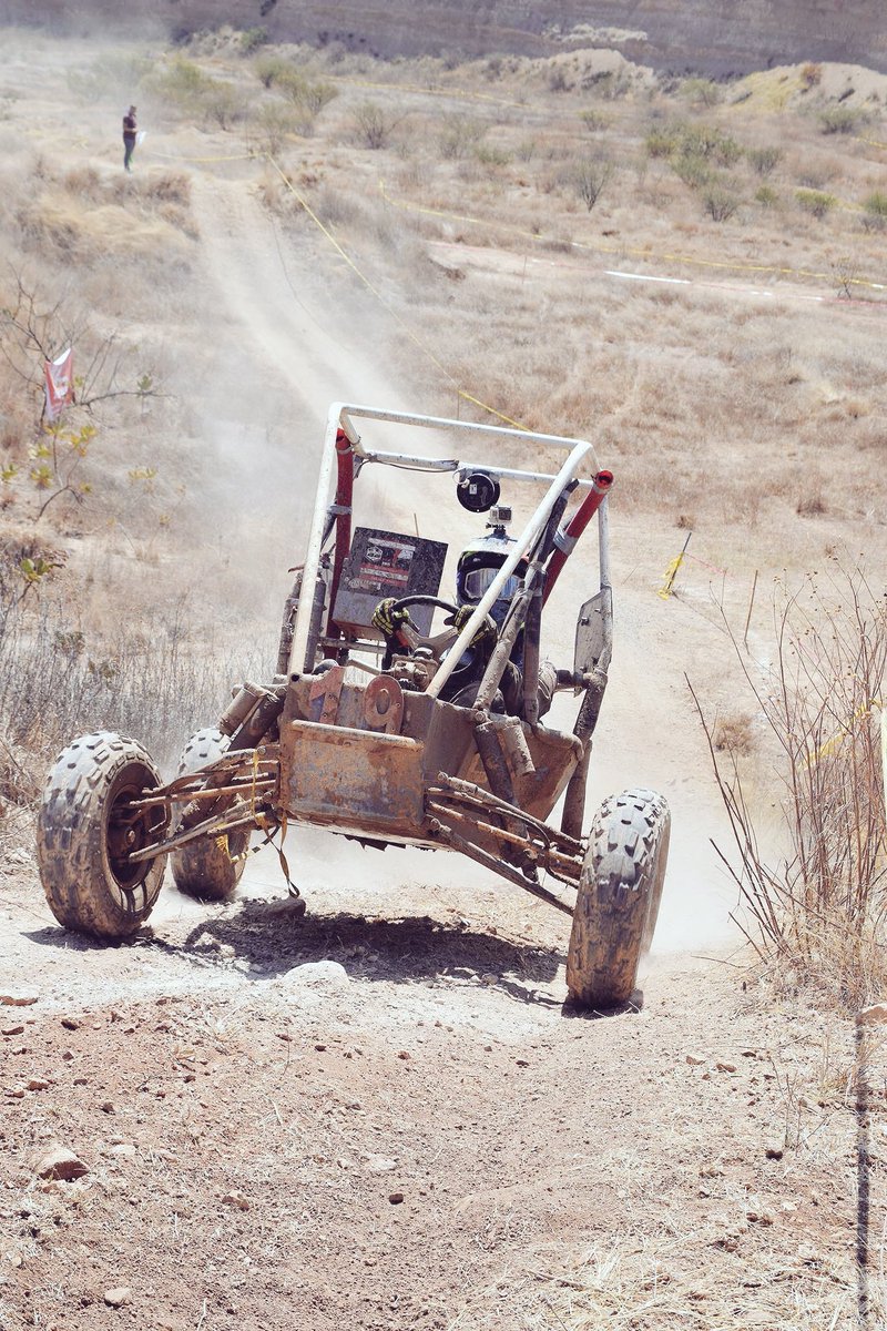 BorregosBajaTol's tweet photo. Orgullo baja! #BorregosTolucaBajaRacing #Kitam 🏁 https://t.co/2cJull5aJA
